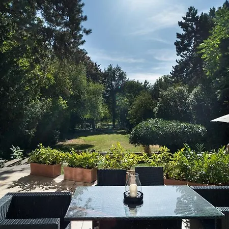 Otel Im Park