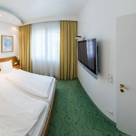 Otel Im Park Düsseldorf