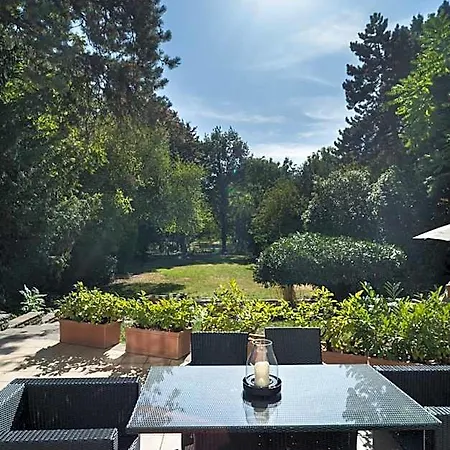 Im Park 3* Düsseldorf